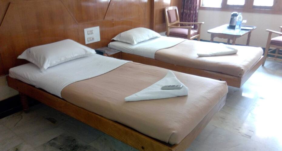 Hotel Sri Krishna, Hassan 4